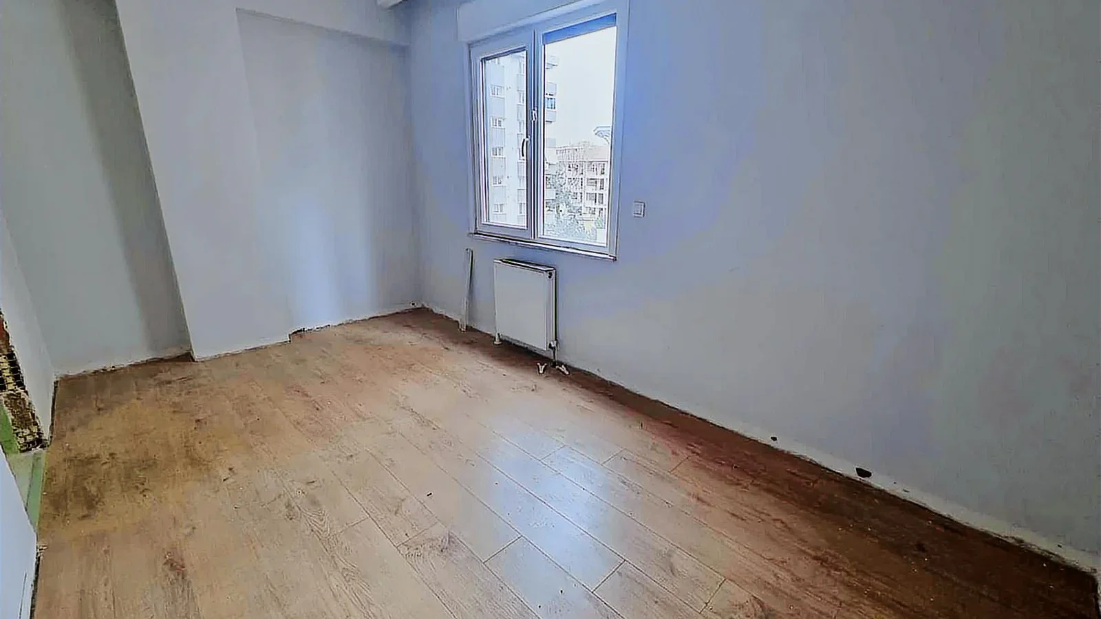Geni̇ş Salon Geni̇ş Mutfak | 125 M² Ferah Ve Kullanişli Dai̇re