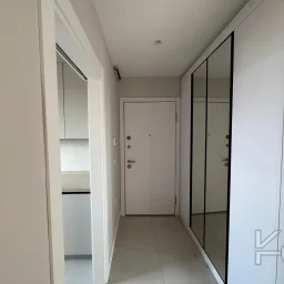 Laci̇vert Cadde Kozyataği Central Hospi̇tal Yakını Sıfır 95 M² Net