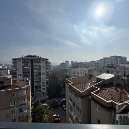 Laci̇vert Cadde Kozyataği Central Hospi̇tal Yakını Sıfır 95 M² Net