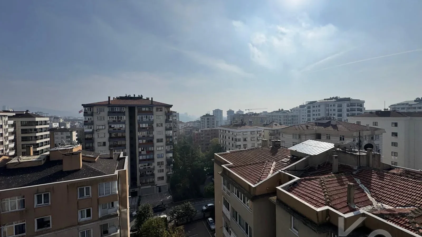 Laci̇vert Cadde Kozyataği Central Hospi̇tal Yakını Sıfır 95 M² Net