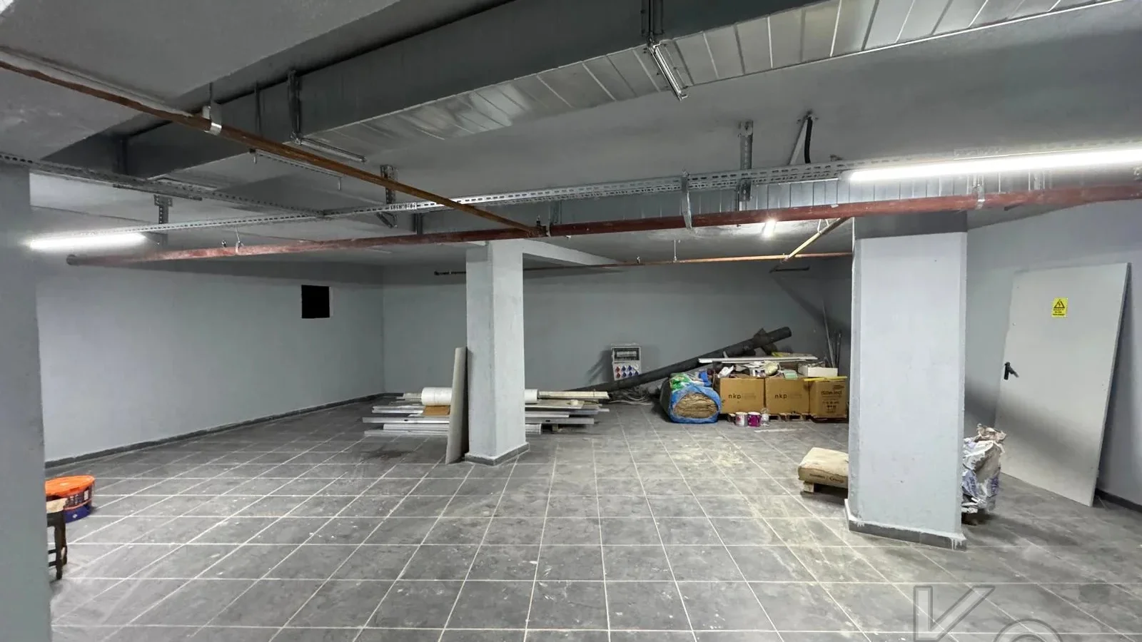 Laci̇vert Cadde Kozyataği Central Hospi̇tal Yakını Sıfır 95 M² Net
