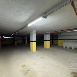 Laci̇vert Cadde Kozyataği Central Hospi̇tal Yakını Sıfır 95 M² Net