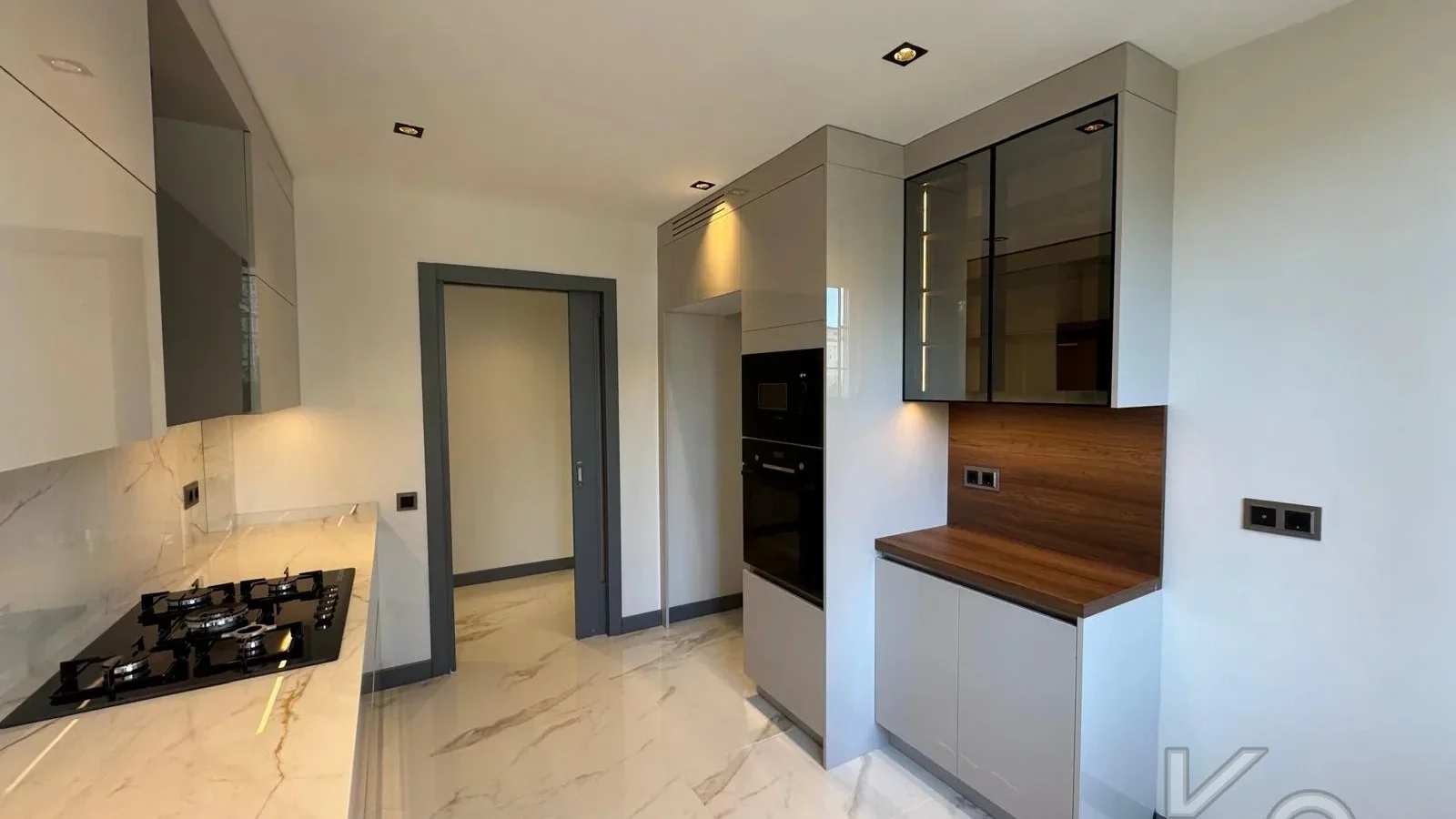 Lacivert Cadde  Şaşkinbakkal Marks&spencer Yakini Bi̇rgen İnş. Yapimi 130m² Net 4+1