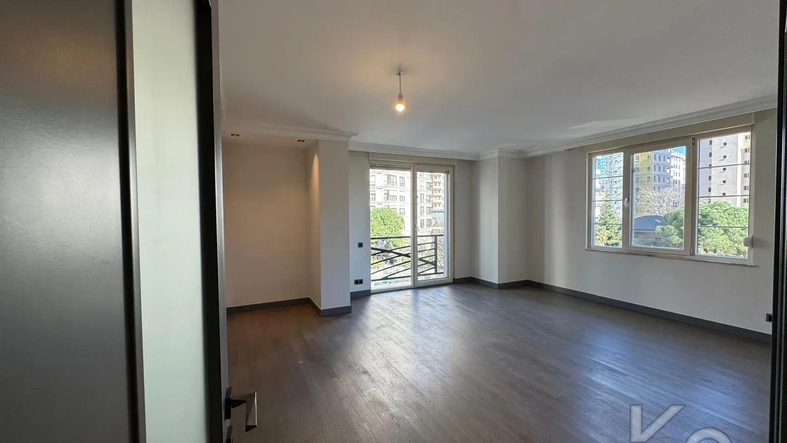 Lacivert Cadde  Şaşkinbakkal Marks&spencer Yakini Bi̇rgen İnş. Yapimi 130m² Net 4+1