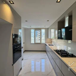 Lacivert Cadde  Şaşkinbakkal Marks&spencer Yakini Bi̇rgen İnş. Yapimi 130m² Net 4+1