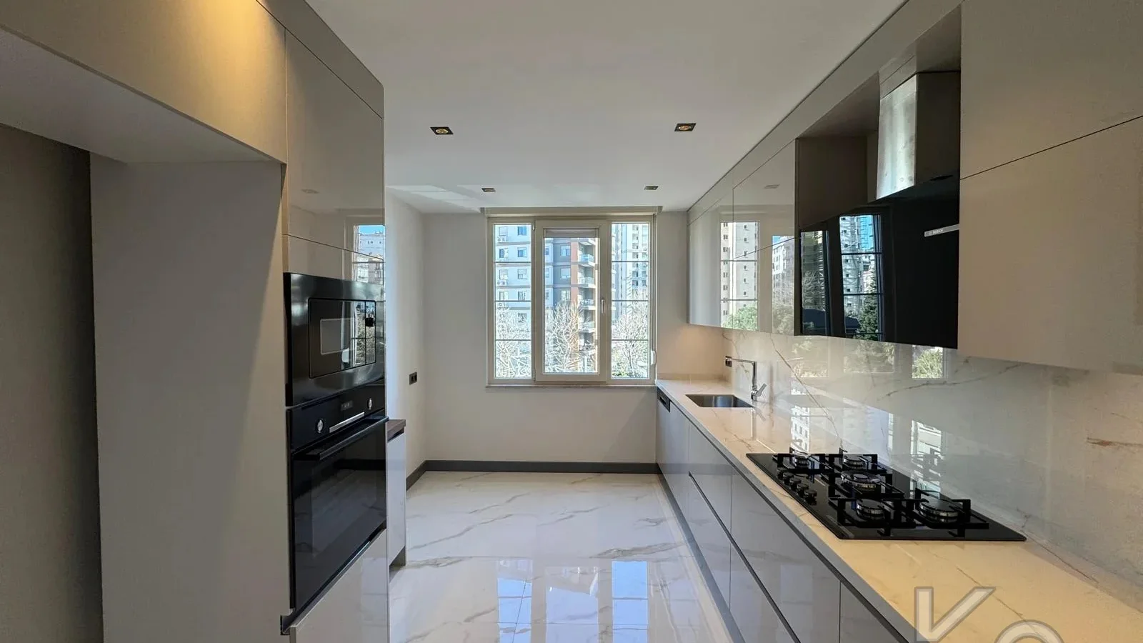 Lacivert Cadde  Şaşkinbakkal Marks&spencer Yakini Bi̇rgen İnş. Yapimi 130m² Net 4+1