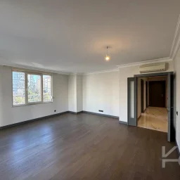 Lacivert Cadde  Şaşkinbakkal Marks&spencer Yakini Bi̇rgen İnş. Yapimi 130m² Net 4+1