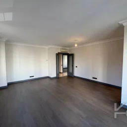 Lacivert Cadde  Şaşkinbakkal Marks&spencer Yakini Bi̇rgen İnş. Yapimi 130m² Net 4+1