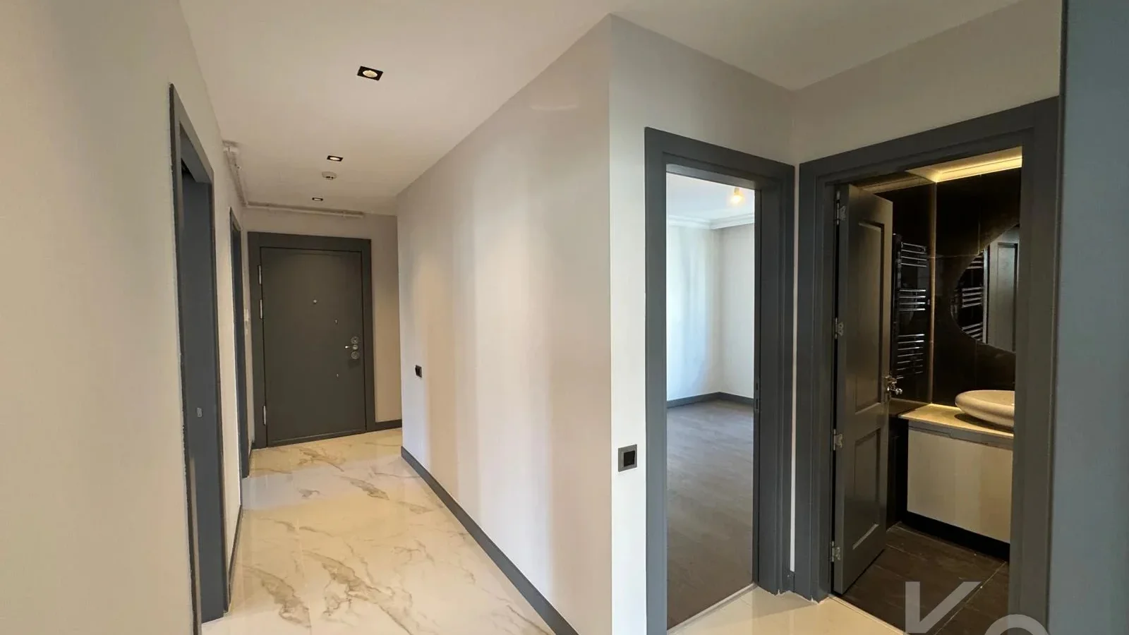 Lacivert Cadde  Şaşkinbakkal Marks&spencer Yakini Bi̇rgen İnş. Yapimi 130m² Net 4+1