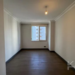 Lacivert Cadde  Şaşkinbakkal Marks&spencer Yakini Bi̇rgen İnş. Yapimi 130m² Net 4+1