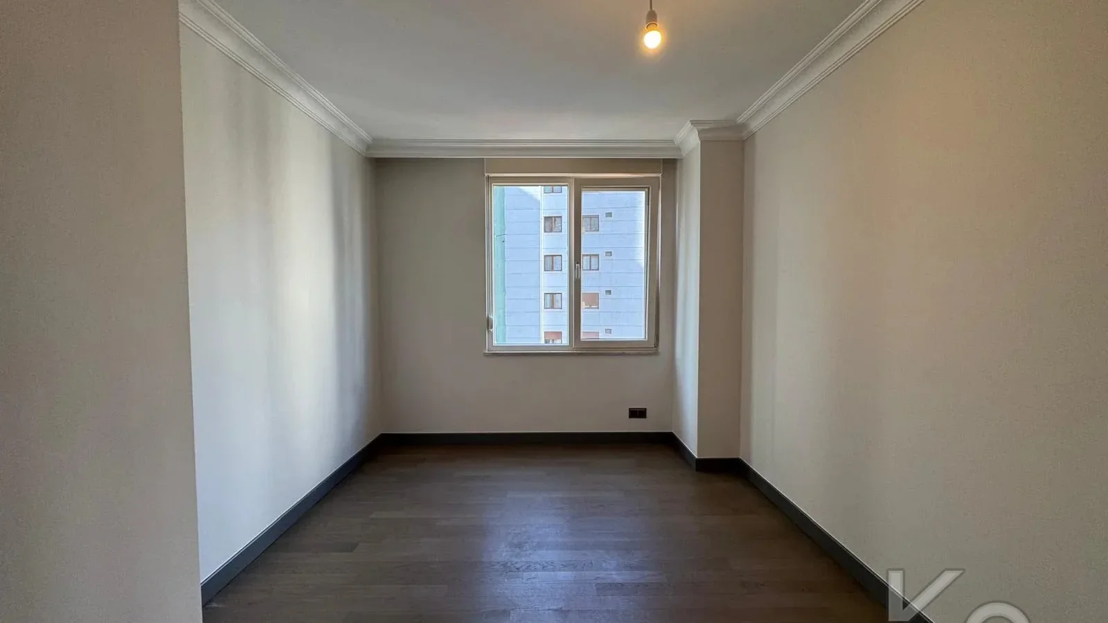 Lacivert Cadde  Şaşkinbakkal Marks&spencer Yakini Bi̇rgen İnş. Yapimi 130m² Net 4+1