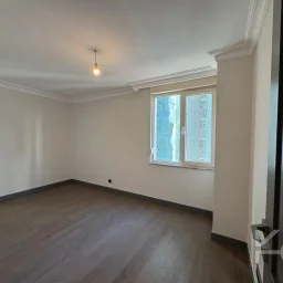 Lacivert Cadde  Şaşkinbakkal Marks&spencer Yakini Bi̇rgen İnş. Yapimi 130m² Net 4+1