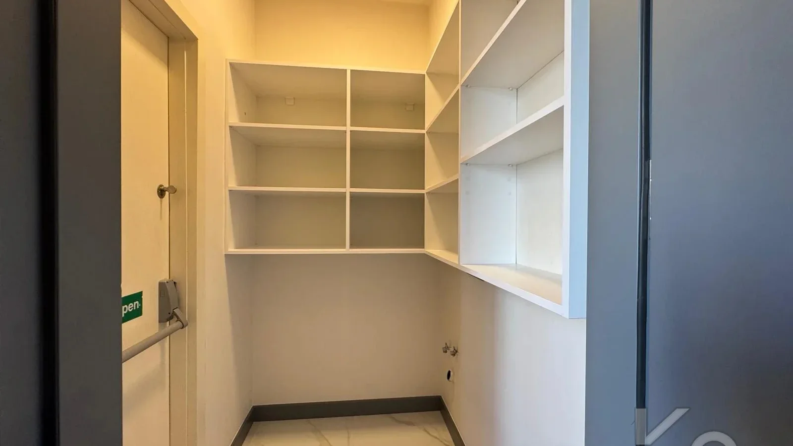 Lacivert Cadde  Şaşkinbakkal Marks&spencer Yakini Bi̇rgen İnş. Yapimi 130m² Net 4+1