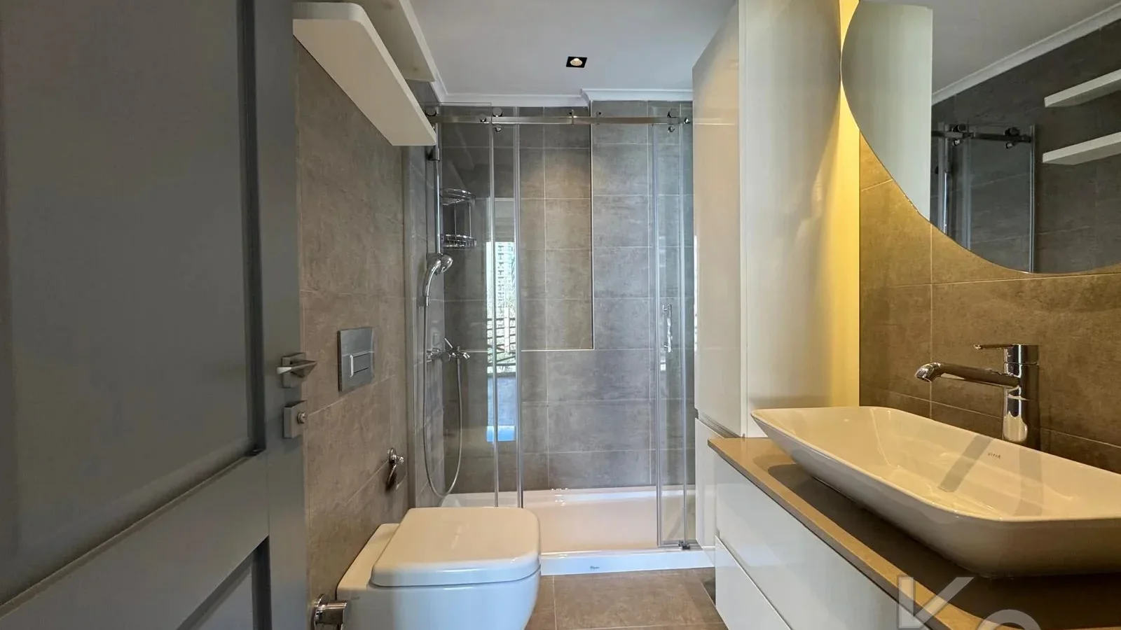 Lacivert Cadde  Şaşkinbakkal Marks&spencer Yakini Bi̇rgen İnş. Yapimi 130m² Net 4+1