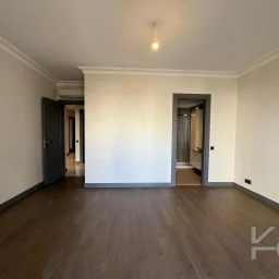 Lacivert Cadde  Şaşkinbakkal Marks&spencer Yakini Bi̇rgen İnş. Yapimi 130m² Net 4+1
