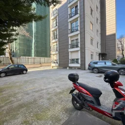 Lacivert Cadde  Şaşkinbakkal Marks&spencer Yakini Bi̇rgen İnş. Yapimi 130m² Net 4+1