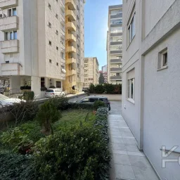 Lacivert Cadde  Şaşkinbakkal Marks&spencer Yakini Bi̇rgen İnş. Yapimi 130m² Net 4+1