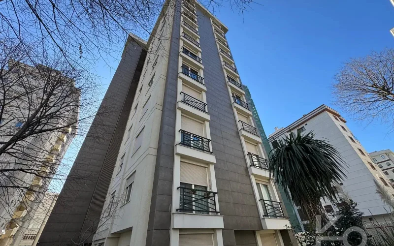Lacivert Cadde  Şaşkinbakkal Marks&spencer Yakini Bi̇rgen İnş. Yapimi 130m² Net 4+1