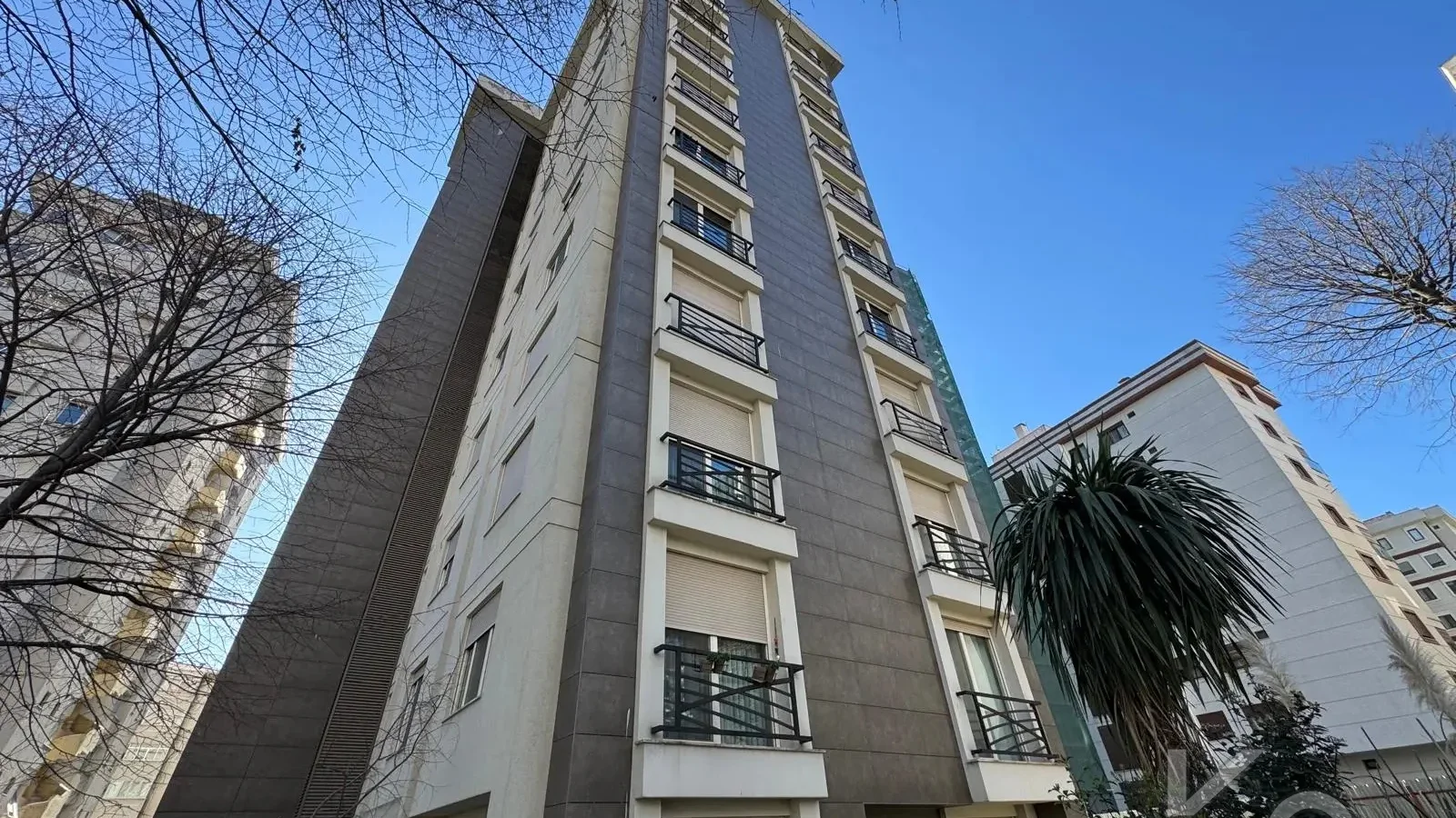 Lacivert Cadde  Şaşkinbakkal Marks&spencer Yakini Bi̇rgen İnş. Yapimi 130m² Net 4+1