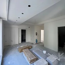 Laci̇vertcadde Kozyataği 2025 Yapimi Sifir Kozzy Avm Yakini 2+1