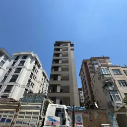 Laci̇vertcadde Kozyataği 2025 Yapimi Sifir Kozzy Avm Yakini 2+1