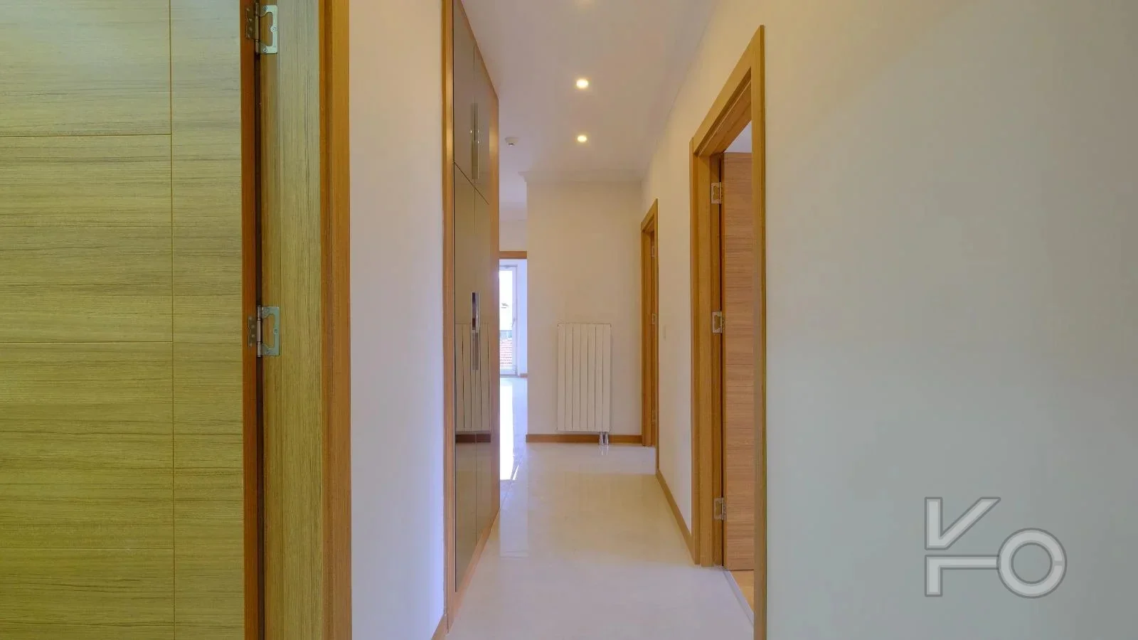 Lacivert Cadde Çam Fıstığı Sokak'ta Ebeveyn'li Balkonlu 140m² Net 3+1