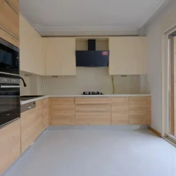 Lacivert Cadde Çam Fıstığı Sokak'ta Ebeveyn'li Balkonlu 140m² Net 3+1