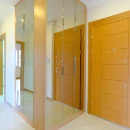 Lacivert Cadde Çam Fıstığı Sokak'ta Ebeveyn'li Balkonlu 140m² Net 3+1