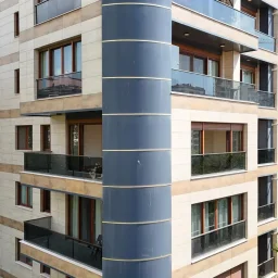 Lacivert Cadde Çam Fıstığı Sokak'ta Ebeveyn'li Balkonlu 140m² Net 3+1