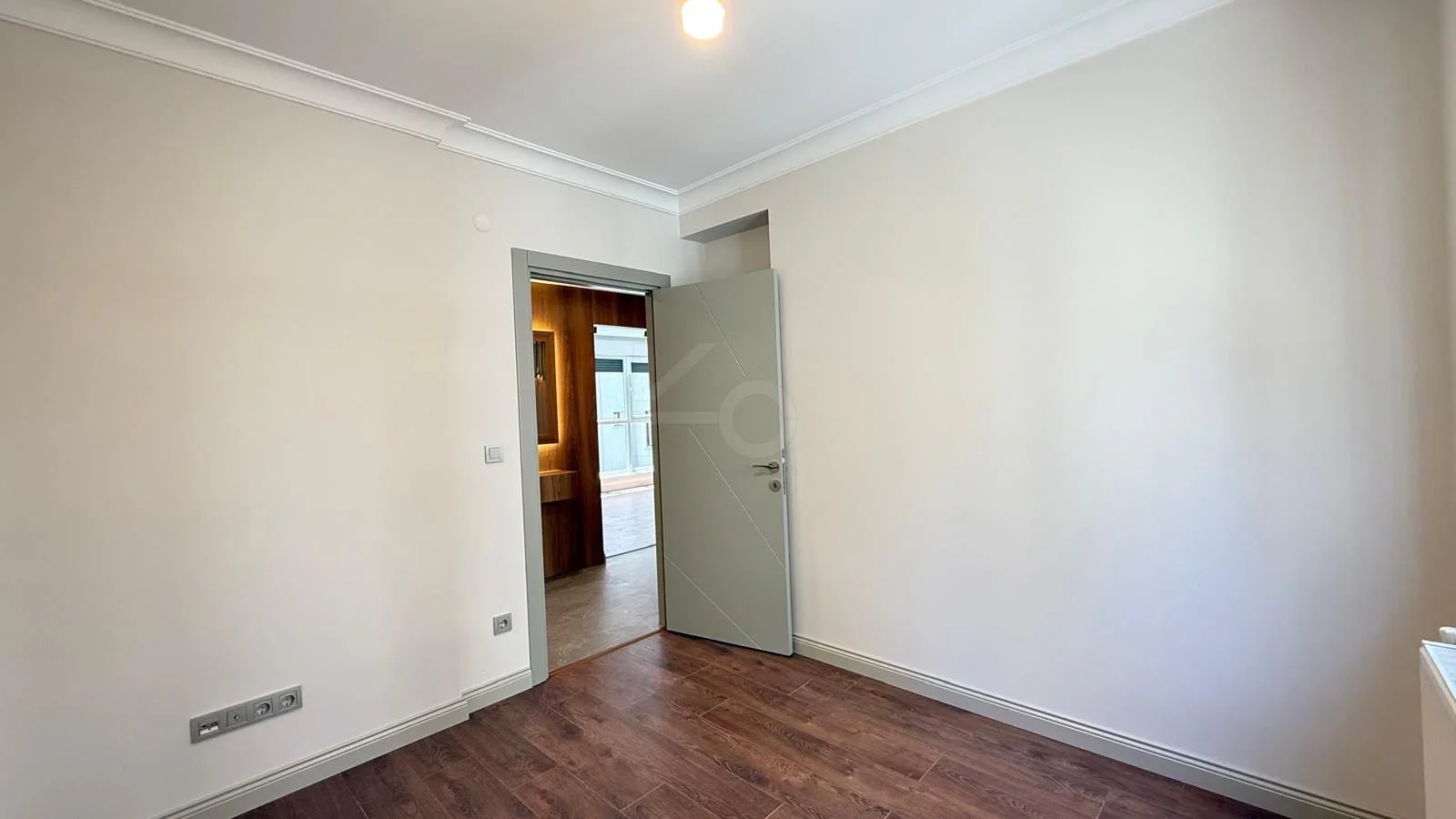 Academy Suadiye Tamamen Yenilenmiş Çok Şık Satılık 3+1 