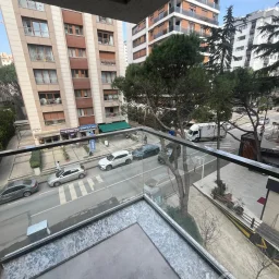 Laci̇vert Cadde Göztepe Tanzi̇mat'ta Balkonlu  95m² Net 3+1