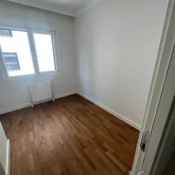 Laci̇vert Cadde Göztepe Tanzi̇mat'ta Balkonlu  95m² Net 3+1