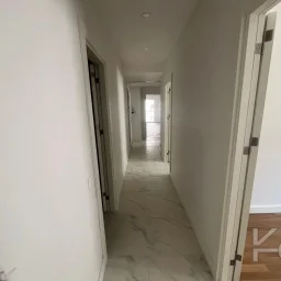 Laci̇vert Cadde Göztepe Tanzi̇mat'ta Balkonlu  95m² Net 3+1
