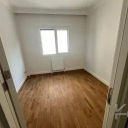 Laci̇vert Cadde Göztepe Tanzi̇mat'ta Balkonlu  95m² Net 3+1