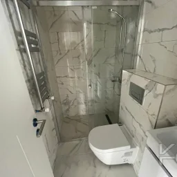 Laci̇vert Cadde Göztepe Tanzi̇mat'ta Balkonlu  95m² Net 3+1