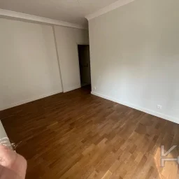 Laci̇vert Cadde Göztepe Tanzi̇mat'ta Balkonlu  95m² Net 3+1