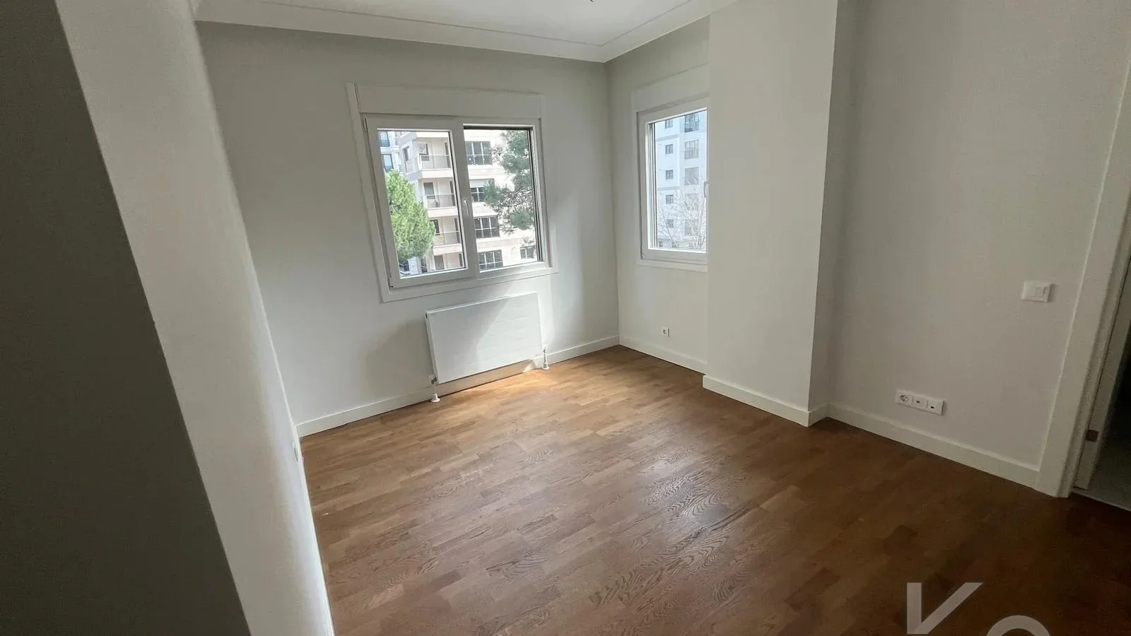 Laci̇vert Cadde Göztepe Tanzi̇mat'ta Balkonlu  95m² Net 3+1