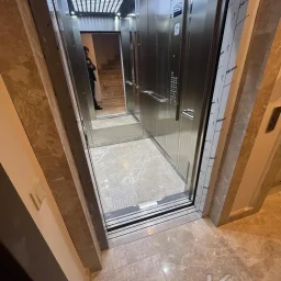 Laci̇vert Cadde Göztepe Tanzi̇mat'ta Balkonlu  95m² Net 3+1