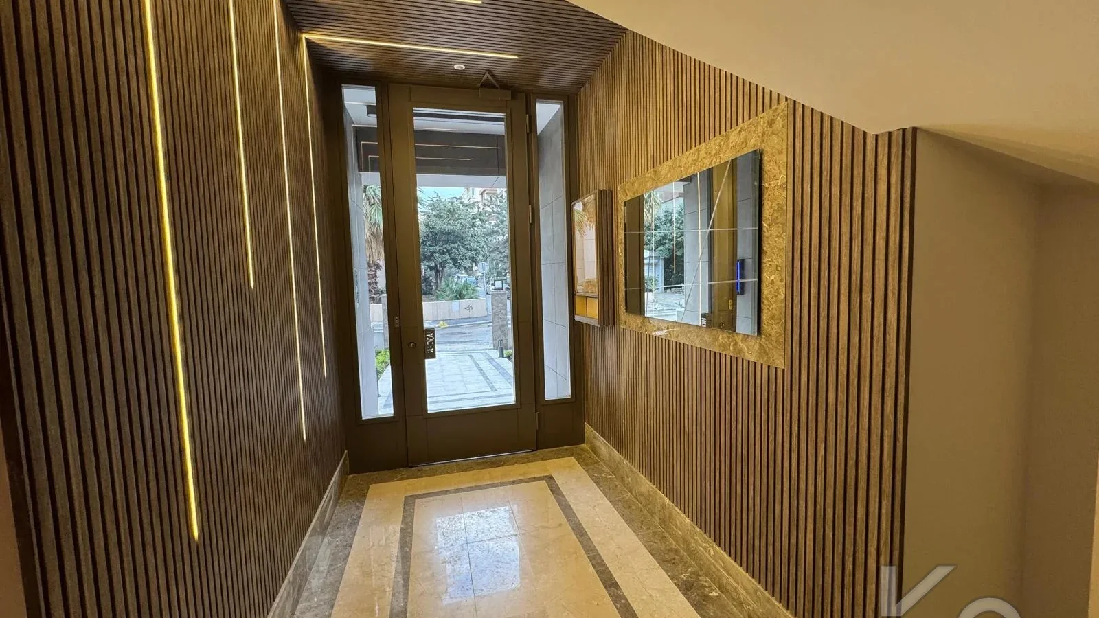 Laci̇vertcadde Erenköy'de Bağdat Cad.yakin Sifir 75m² Net 2+1