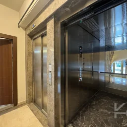 Laci̇vertcadde Erenköy'de Bağdat Cad.yakin Sifir 75m² Net 2+1