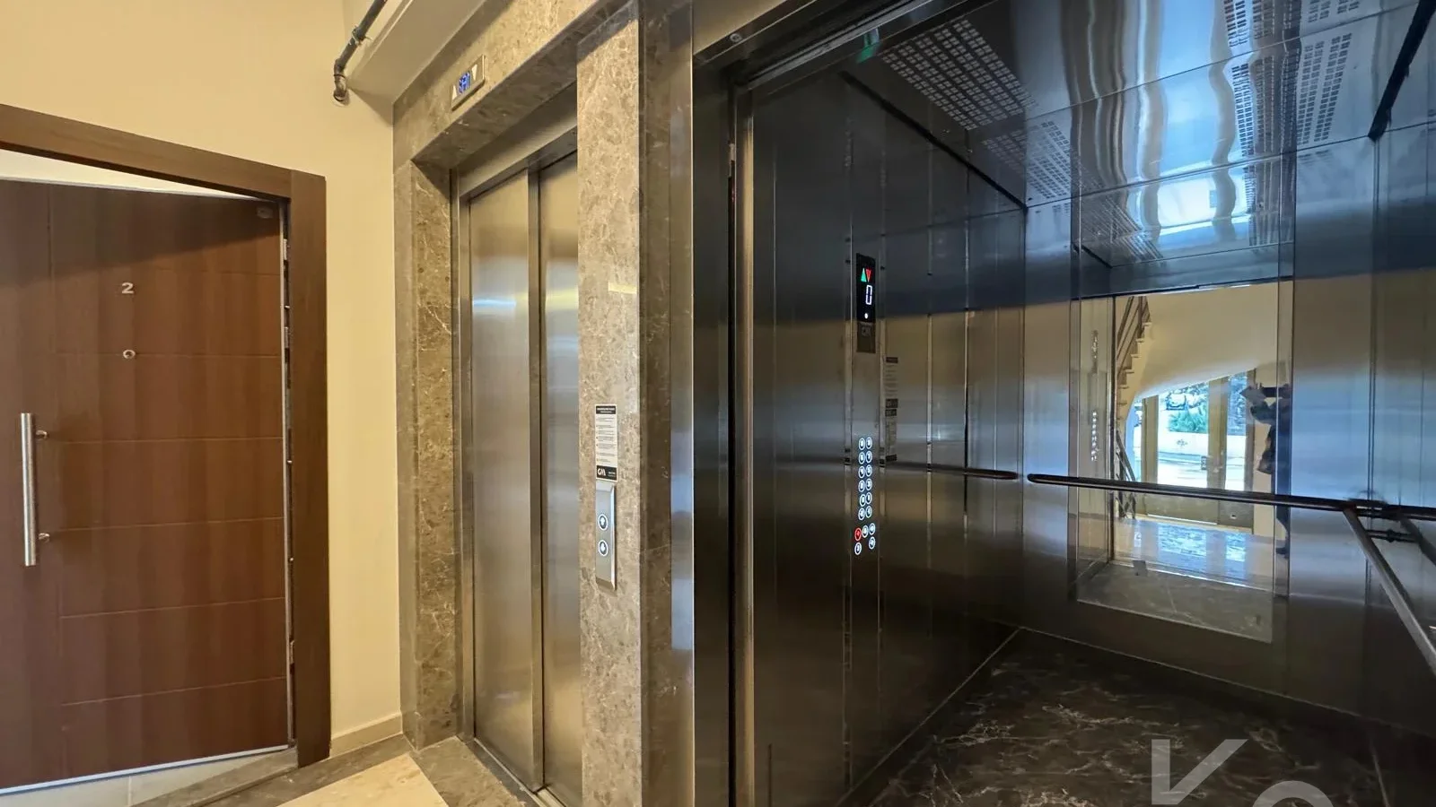Laci̇vertcadde Erenköy'de Bağdat Cad.yakin Sifir 75m² Net 2+1