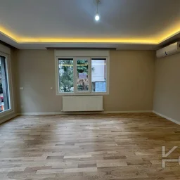 Laci̇vertcadde Erenköy'de Bağdat Cad.yakin Sifir 75m² Net 2+1