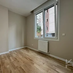 Laci̇vertcadde Erenköy'de Bağdat Cad.yakin Sifir 75m² Net 2+1