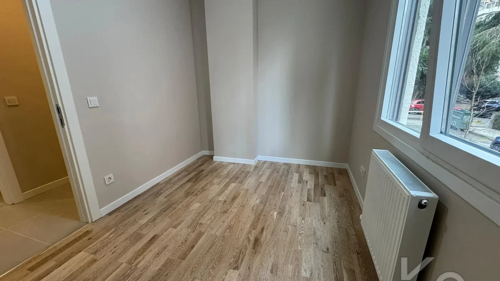 Laci̇vertcadde Erenköy'de Bağdat Cad.yakin Sifir 75m² Net 2+1