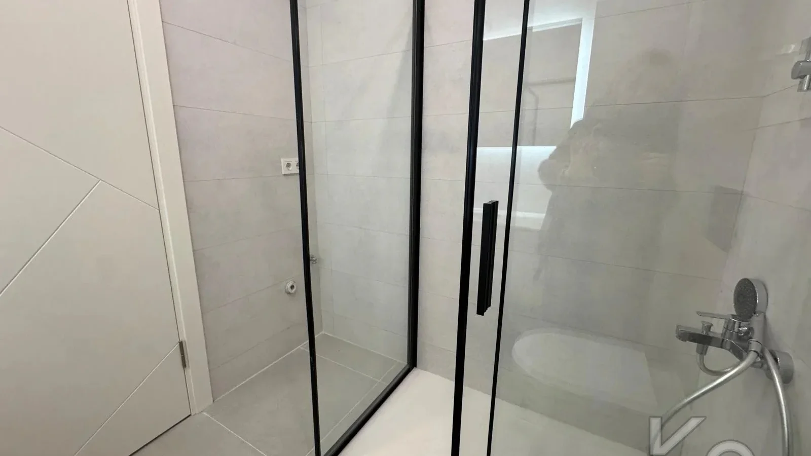 Laci̇vertcadde Erenköy'de Bağdat Cad.yakin Sifir 75m² Net 2+1