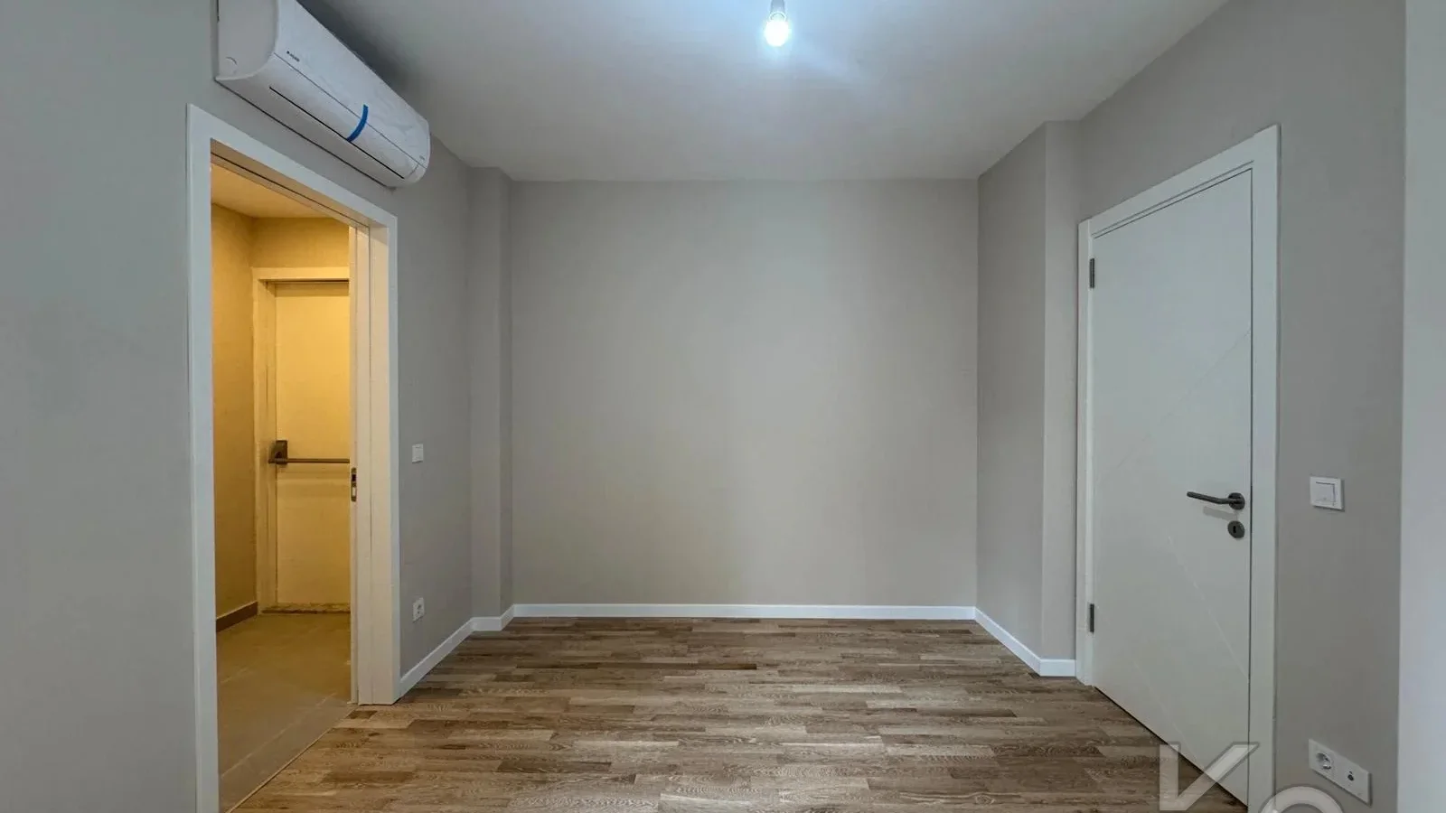 Laci̇vertcadde Erenköy'de Bağdat Cad.yakin Sifir 75m² Net 2+1