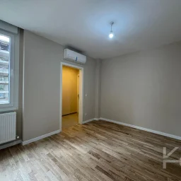 Laci̇vertcadde Erenköy'de Bağdat Cad.yakin Sifir 75m² Net 2+1