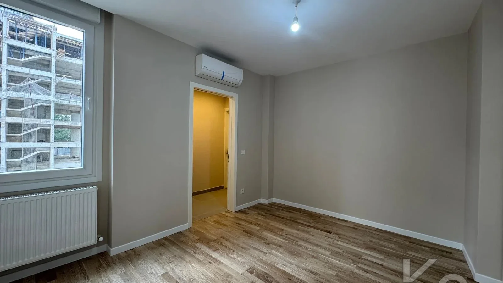 Laci̇vertcadde Erenköy'de Bağdat Cad.yakin Sifir 75m² Net 2+1