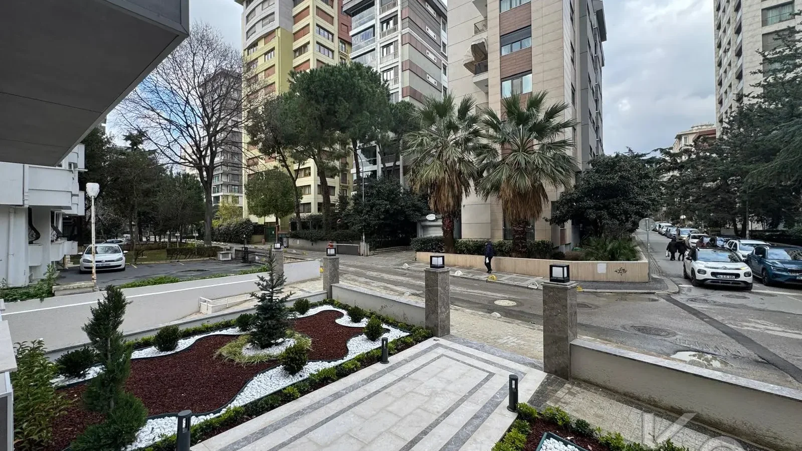 Laci̇vertcadde Erenköy'de Bağdat Cad.yakin Sifir 75m² Net 2+1