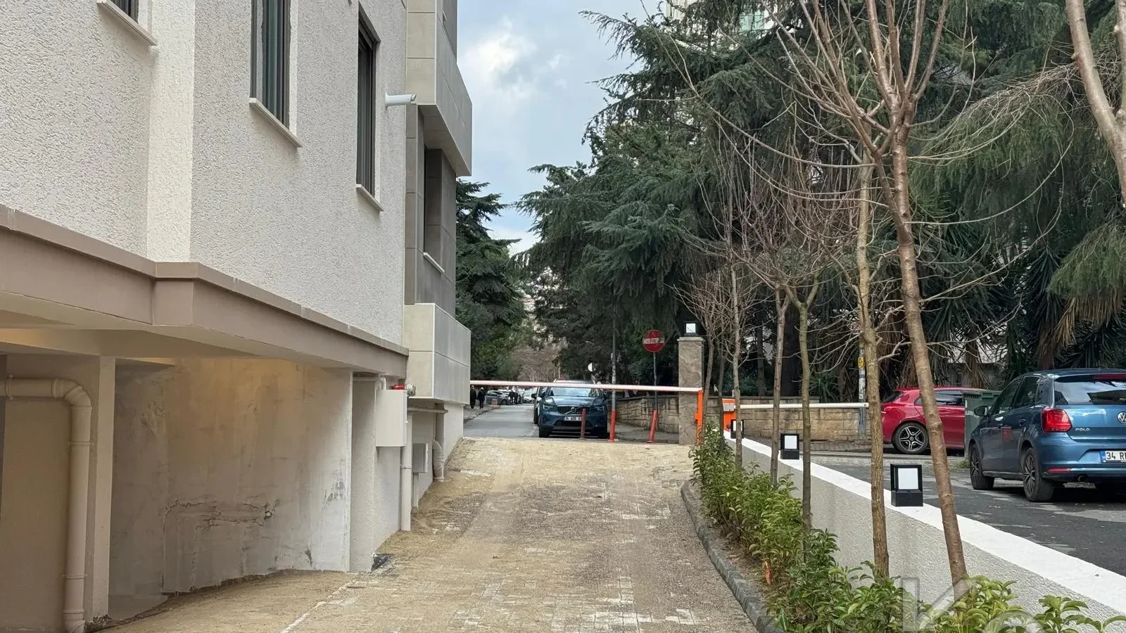 Laci̇vertcadde Erenköy'de Bağdat Cad.yakin Sifir 75m² Net 2+1